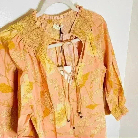 NEW Spell and the Gypsy Collective Sloan Bohemian Floral Peasant Blouse Peach - Picture 6 of 8